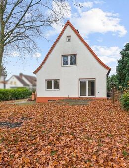 Einfamilienhaus in guter Lage von Bielefeld auf "grünem" Grundstück - Bielefeld