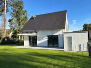 Attraktives, freistehendes Einfamilienhaus mit zeitloser Architektur in Lohmar-Agger - Lohmar