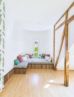 Wunderschöne DG-Wohnung mit Terrasse und Kamin - Hannover