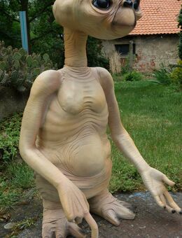 ETA - Außerirdischer aus Polyresin und Kautschuk Dekofigur Garten - Hergisdorf