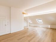 Viel Licht & Platz: Komfortable 4-Zimmer-Dachgeschosswohnung in energieeffizienten Altbau - Leipzig