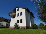 Großes freistehendes Zweifamilienhaus mit 8 Zimmern in beneidenswert schöner und naturnaher Lage von Langenzenn (unsere Objektnummer: 03CK0125) - Langenzenn