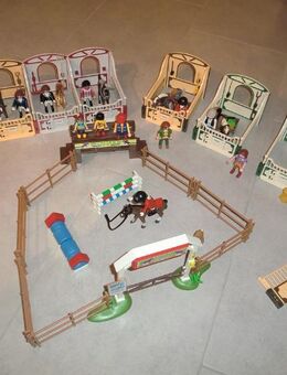 Playmobil Turnierplatz und Pferdeboxen zu verkaufen - Walsrode