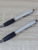 2x Touchpen - Drehkugelschreiber "silber/schwarz" m. Großraummine in 56626