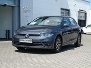 VW Polo, 1.0 TSI Life, Jahr 2023 - Meißen