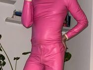 Mein Sklave als Sissy - Essen