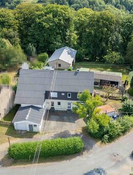 Natur pur: Vielseitig nutzbares Anwesen mit Wohnhaus, Scheune und Stallungen und großem Garten - Ruppichteroth