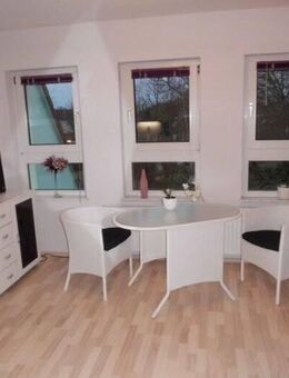 Neu eingerichtetes 1-Zi.-Appartement im Grünen, Singleküche, Duschbad, ab 01.09.13 - Bremen