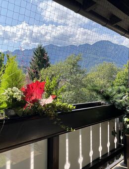 Bad Reichenhall - Schillerstraße ! Ganz oben - Helle 2 Zi.-ETW in 1A-Zustand mit Top Aussicht - Bad Reichenhall