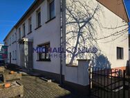 Ein- bis Zweifamilienhaus in zentraler Lage von Schmelz - Schmelz