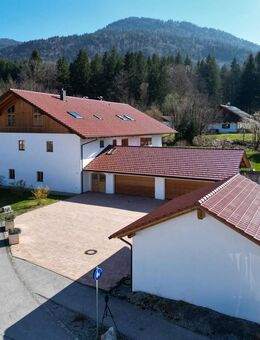 Hochwertiges Wohnen und Arbeiten mit Bergblick und Garten - Im Herzen des Oberlandes nahe Bad Tölz - Bad Tölz