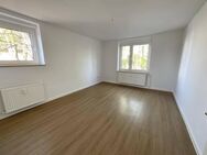 Zentraler geht's nicht! 4-Zimmer-Wohnung am Willy-Brandt-Platz 4 frei - Gütersloh
