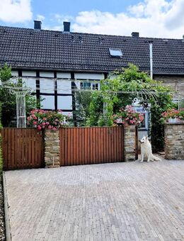 **Exklusives Zweifamilienhaus: **Historischer Charme trifft auf modernsten Wohnkomfort** - Blankenheim (Nordrhein-Westfalen)