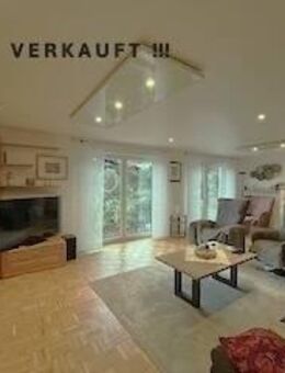 VERKAUFT !! ruhig gelegene Eigentumswohnung mit separatem Eingang und großer Garage - Eppelborn