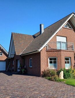 GROßEFEHN, top freist. Einfam. Haus mit ca. 175 m² Wfl, 5 Zimmer + Nutzfläche, 1.000 m² GrSt. Garage - Großefehn