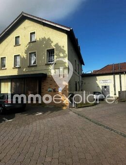 Wohn- und Geschäftshaus zum entwickeln - Sanierungsbedürftig - Wehrheim
