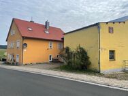 Ein Traum für Pferdehalter und Handwerker ! 3 Parteienhaus mit Stall, Nebengebäuden und Koppeln ! - Oberscheinfeld