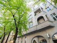 Bezugsfrei und provisionsfrei: 4 Zimmer im ruhigen Innenhof - Berlin