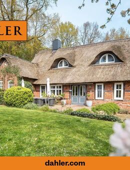 Historisches Reetdachhaus mit idyllischem Garten trifft auf modernen und exklusiven Wohnkomfort - Zeven