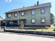 Zweifamilienhaus mit 3 Werkstatt-Garagen - Rottweil