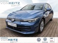 VW Golf, 1.5 l TSI LIFE S, Jahr 2022 - Solingen (Klingenstadt)