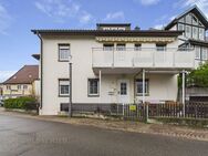 Gepflegtes 2 Familienhaus mit Erker-Anbau - Sehr schöne Lage in Pfullingen - Pfullingen