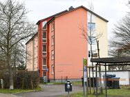 Preisgünstige, gepflegte 4 Zimmer DG-ETW in FN - Kitzenwiese - nur noch der Himmel über Ihnen - Friedrichshafen