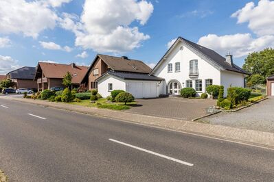 NEUER PREIS!! Charaktervollen Villa.....