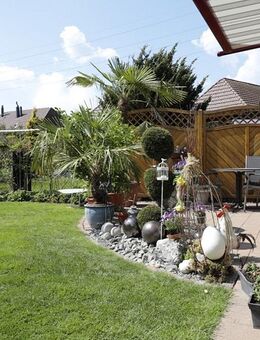 Zweifamilienhaus mit Wintergarten und Carport - - Bad Salzuflen