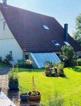 Gepflegtes Fachwerkhaus mit großen Erholungswert für die ganze Familie - Horn-Bad Meinberg