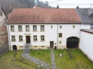 Sanierungsbedürftiges Einfamilienhaus mit großem Garten und großer Scheune! - Marpingen