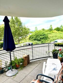 Willkommen in Ihrem neuen Zuhause - eine helle, großzügige 4-Zimmer-Wohnung im ersten Obergeschoss eines gepflegten Mehrfamilienhauses - Hattersheim (Main)