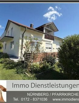 Wunderbares Zweifamilien-Wohnhaus mit 2 Garagen - Tann