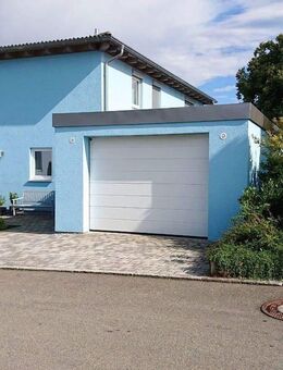Wohnhaus mit ELW in traumhafter Lage von Hechingen mit Blick auf die Burg Hohenzollern - Hechingen