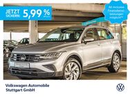 VW Tiguan, 2.0 TSI Life, Jahr 2022 - Stuttgart