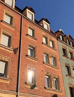 hochwertig ausgestattete 2-Zimmer-Altbauwohnung in ruhiger Lage +++ mit Westbalkon & Kapitalanlage-Potenzial PROVISIONSFREI +++ - Nürnberg