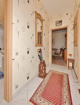 TT bietet an: Gepflegte Doppelhaushälfte mit Garten, Stellplatz und Raum für Ideen! - Wilhelmshaven