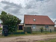 EFH mit Nebengebäuden in ruhiger Lage unweit vom Stettiner Haff in wald- und wasserreicher Gegend - Leopoldshagen