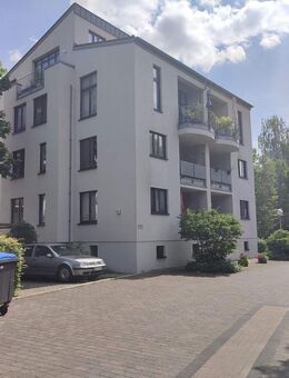 Erstbezug nach Renovierung - Lichtdurchflutete 3-Zi-Whg. mit großer Süd-Dachterrasse in TOP-Lage - Erkrath (Fundort des Neanderthalers)