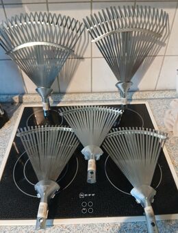 5 neue Grasbesen , ohne Stiel - Dorsten