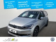 VW Touran, 1.5 TSI Move, Jahr 2022 - Isny (Allgäu)