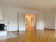 BESICHTIGUNGSABSPRACHE NUR TELEFONISCH!!! 2-3-Zimmer- Wohnung in Wellingsbüttel mit Balkon und Garage - Hamburg