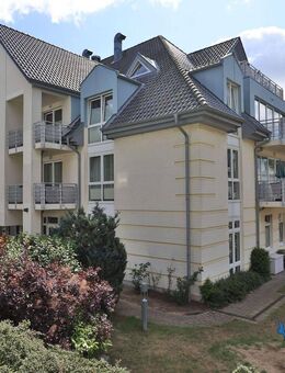 zentrale Lage, 70 m bis zum Strand! Attraktive 2-Zimmer-Etagenwohnung mit Südwest-Balkon! - Boltenhagen (Ostseebad)