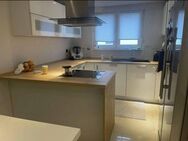 Top Kapitalanlage oder Eigenbedarf - neu renoviert - Einbauküche - ELW - schöner Garten - Stuttgart
