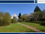 Modernisiertes 1-2 Familienhaus auf großem Grundstück in Feldrandlage - Schwalbach (Taunus)