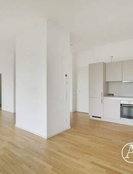 LICHTDURCHFLUTET! 2 Zimmer Dachgeschoss-Wohnung mit ca. 77m² und großer Terrasse in Berlin-Mitte! - Berlin