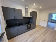 Provisionsfrei: Alles NEU & 4 % Rendite! 2-Zimmer-Altbau-Wohnung in zentraler Lage - Nürnberg