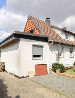 Harlingerode: DHH mit Kamin, PV-Anlage & Ausbauoption - 637 m² Grundstück in Sackgassenlage - Bad Harzburg