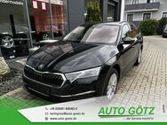 Skoda Octavia, Combi Selection VZE Digi vo hi LichtAssist SpurAssist Connect 4xEFH beheiz Frontscheibe Armlehne Metallic, Jahr 2022 - Beilngries