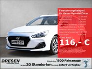 Hyundai i30, 1.4 cw Passion 99PS hinten, Jahr 2018 - Euskirchen